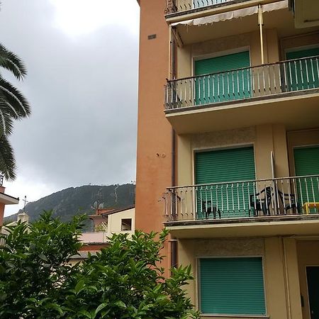 蒙特罗索阿尔马雷 Raggi Di Sole酒店 外观 照片